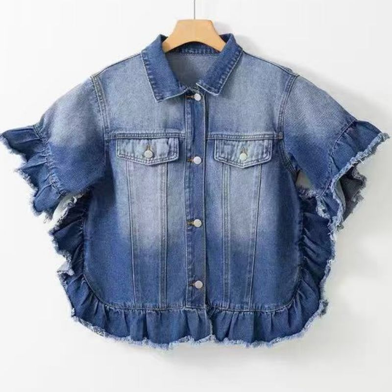 Women's ruffle sleeve denim jacket frayed hem jean coat in blue, front view